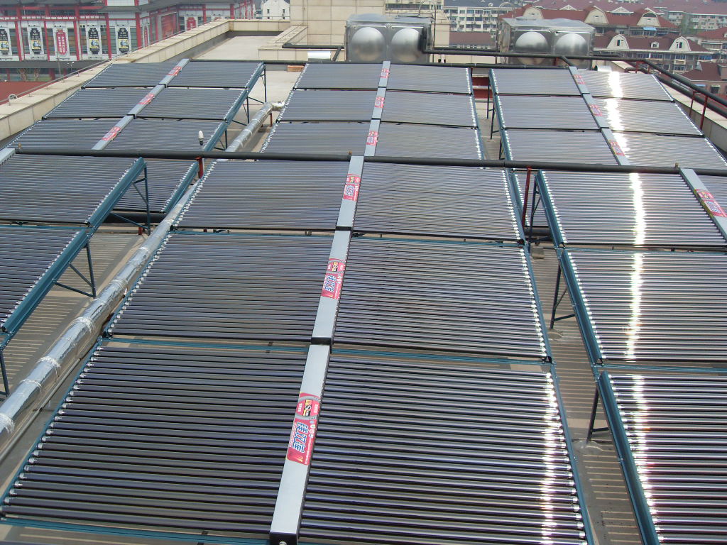 品牌太陽能熱水器廠家太陽能工程水箱